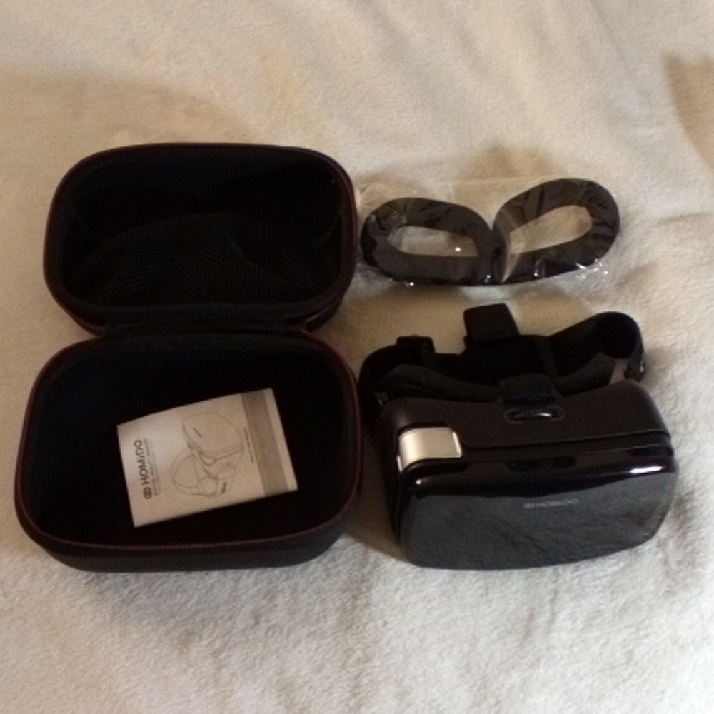 HOMIDO VIRTUAL REALITY HEADSET FOR SMART PHONES 4" TO 5.7"